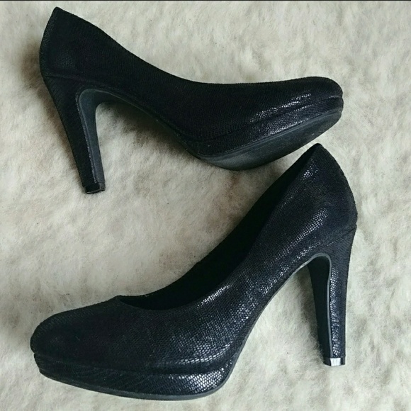 Old Navy Black Platform Heels Size 7 - Picture 4 of 5